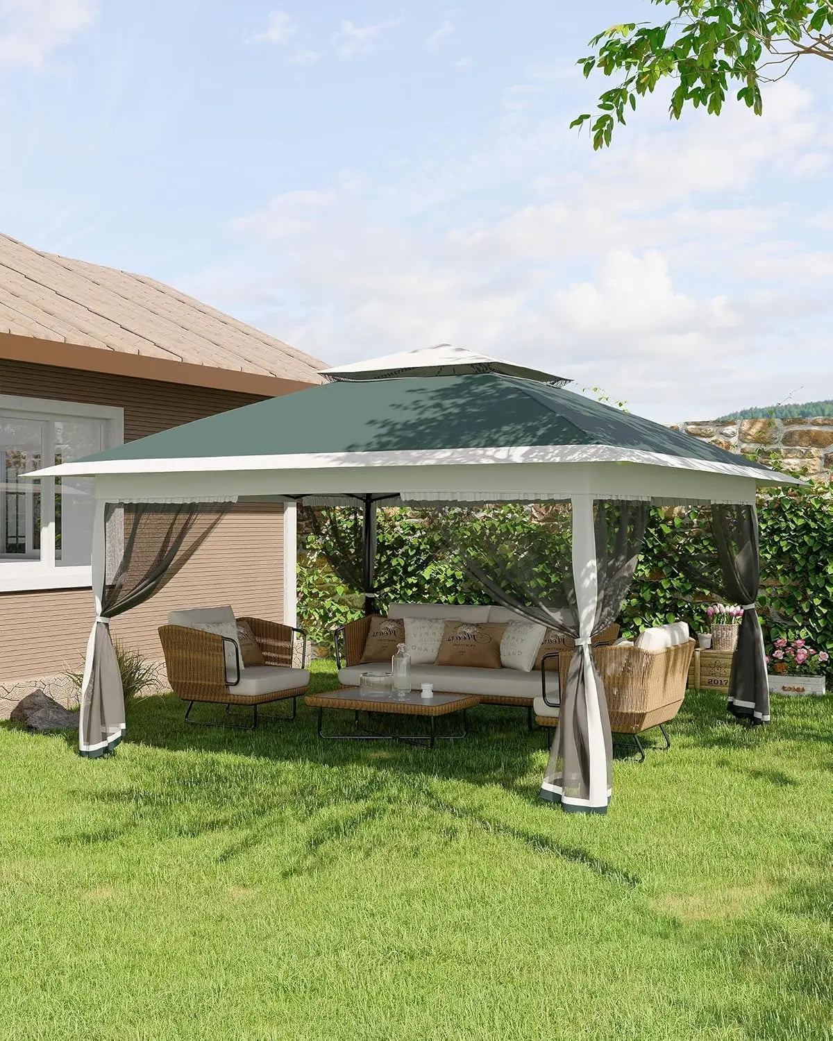 Alloy Steel Pop Up Gazebo With Mosquito Netting Vent Roof